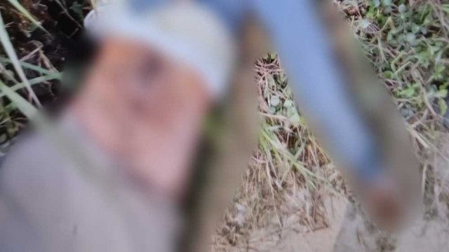 রেললাইন পার হতে গিয়ে ট্রেনের ধাক্কায় অটোভ্যান চালক ও রিকশা চালক নিহত