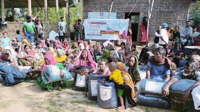 দুর্গাপুরে পাহাড়ে বসবাসকারী ১০০ পরিবার পেলো কম্বল