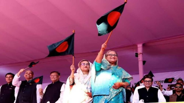 নির্বাচনী প্রচার শুরু করে নৌকায় ভোট চাইলেন প্রধানমন্ত্রী