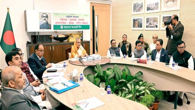 নৌকায় ভোট দিয়ে বিএনপি-জামায়াতের নৃশংসতার জবাব দিন : শেখ হাসিনা