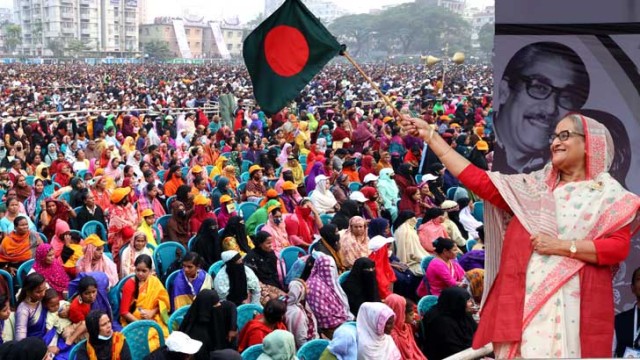 কেন্দ্রে গিয়ে ভোট দিন, প্রমাণ করুন বাংলাদেশে গণতন্ত্র বিদ্যমান: শেখ হাসিনা