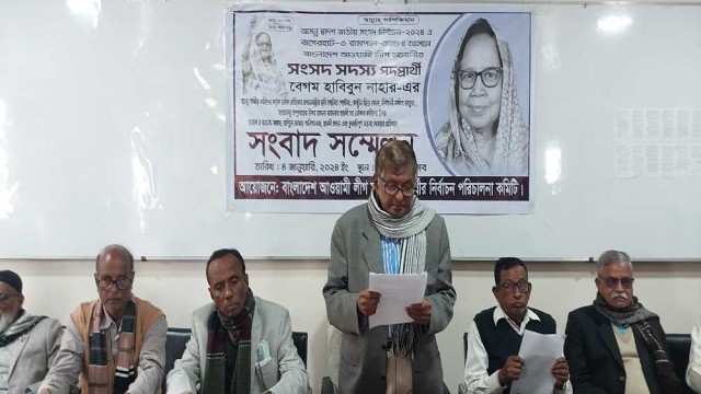 সংখ্যালঘুদের হুমকি: নৌকার মিছিলে হামলা, অফিস ভাংচুরের প্রতিবাদ