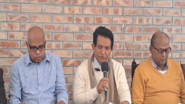 ফরিদপুর-৩ : ফরিদপুরে স্বতন্ত্র প্রার্থীসহ দশ নেতা বহিস্কারের প্রতিবাদে সংবাদ সম্মেলন