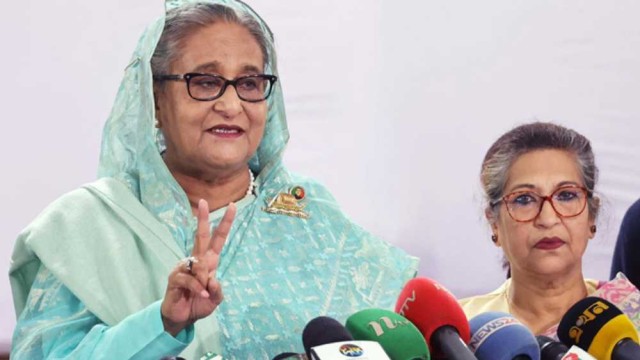 উন্নয়ন ও গণতন্ত্রের স্বার্থে জনগণ নৌকার পক্ষেই রায় দেবে : শেখ হাসিনা