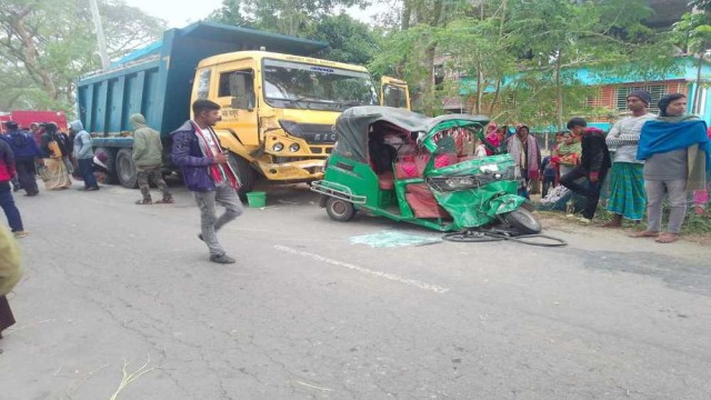 ভাঙ্গুড়ায় ট্রাক-অটোরিকশা সংঘর্ষে নিহত ১, আহত ৬