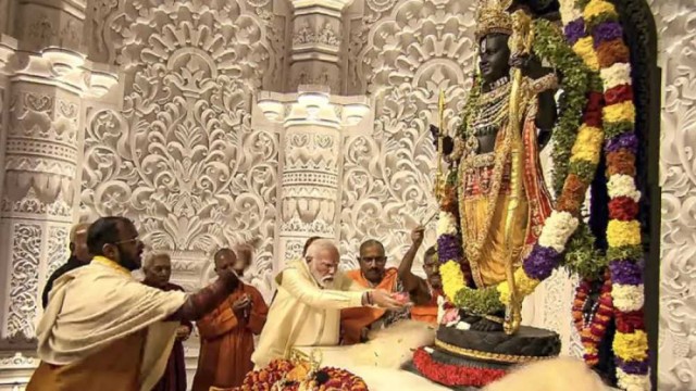 অযোধ্যায় রাম মন্দির উদ্বোধন করলেন নরেন্দ্র মোদি