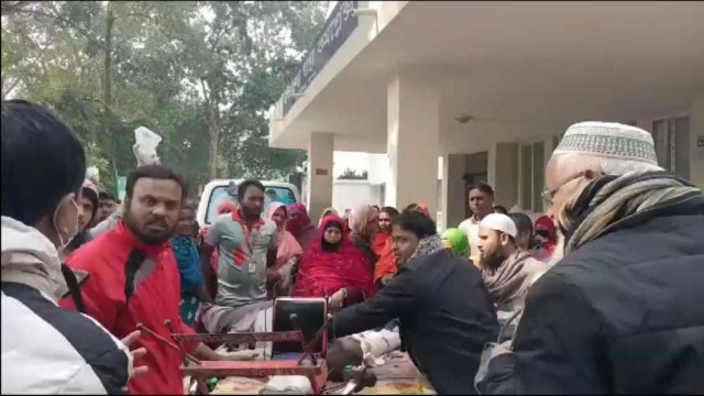 পাবনায় সিএনজি-ট্রলি মুখোমুখি সংঘর্ষে নিহত ১