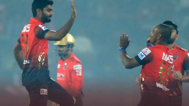 সিলেট স্ট্রাইকার্সকে ৫২ রানের বড় ব্যবধানে হারিয়েছে কুমিল্লা ভিক্টোরিয়ানস