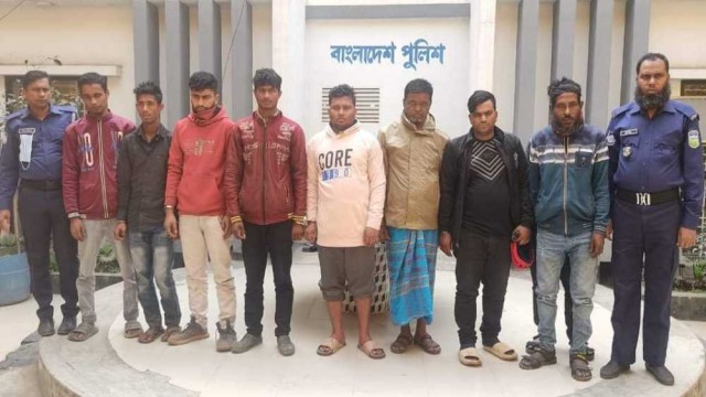 কোতোয়ালির অভিযানে সাজাপ্রাপ্তসহ গ্রেফতার ১৫
