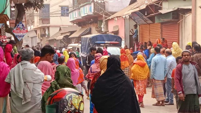 স্ত্রীকে কুপিয়ে হত্যার পর সাবেক স্বামীর  আত্মহত্যা 