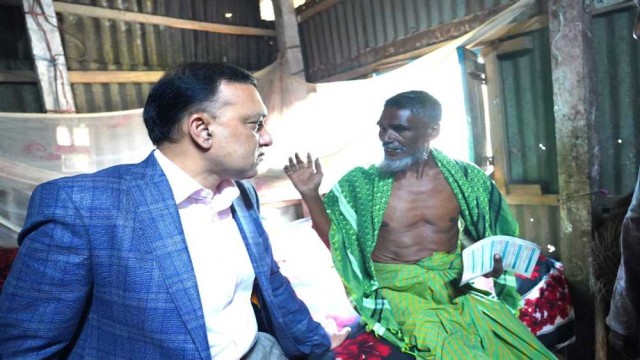 সকল শ্রেণীর মানুষের সাথে সার্বক্ষণিক যোগাযোগ ইকরামুল হক টিটু'র