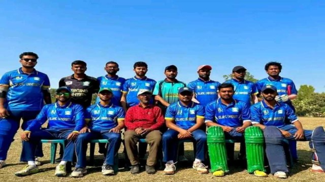 খুলনাকে হারিয়ে সেমিফাইনালে ইসলামী বিশ্ববিদ্যালয়