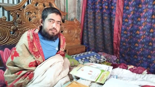 আশুগঞ্জে কিডনি রোগে আক্রান্ত উজ্জল মিয়াকে বাঁচাতে বাবার আকুতি