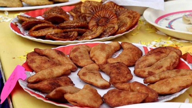 নওগাঁয় দিন ব্যাপী পিঠা মেলা অনুষ্ঠিত