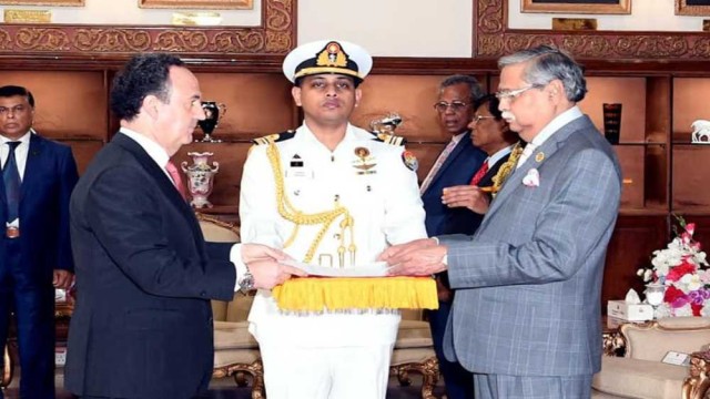স্পেনের বিনিয়োগকারীদের বাংলাদেশের বিশেষ অর্থনৈতিক অঞ্চলে বিনিয়োগের আহ্বান রাষ্ট্রপতির