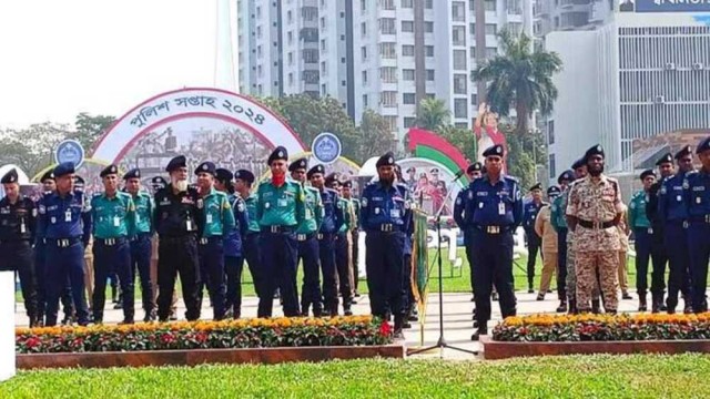 আইজিপি ব্যাজ পেলেন ৪৮৮ পুলিশ সদস্য