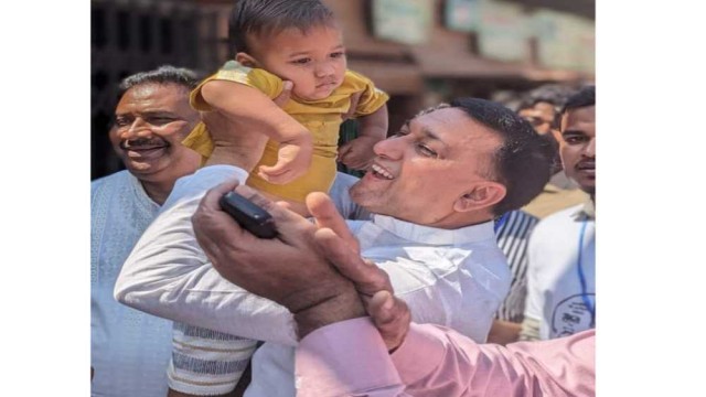 মসিক নির্বাচন জমজমাট প্রচারণা, মেয়র পদে জয়ের পথে ইকরামুল হক টিটু
