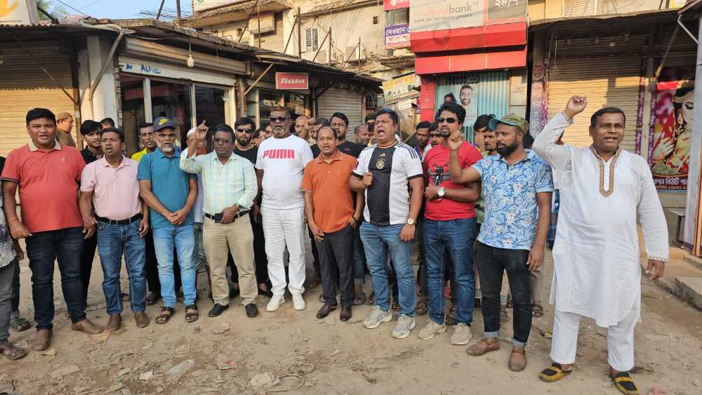বিএনপির হরতালে যানবাহন নেই, মহাসড়কে আওয়ামী লীগ নেতারা
