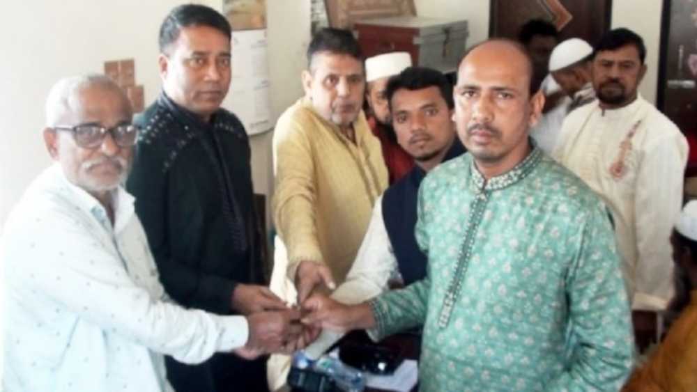 নাকুগাঁও লোড-আনলোড শ্রমিক ইউনিয়নের নবনির্বাচিত কমিটির দায়িত্ব গ্রহণ
