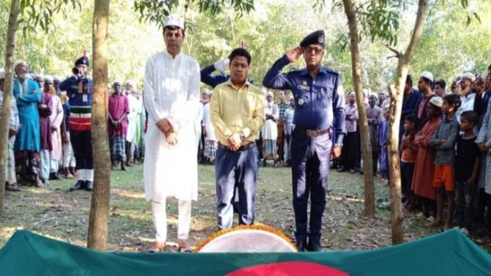 নালিতাবাড়ীতে বীরমুক্তিযোদ্ধা আব্দুল জলিলকে রাষ্ট্রীয় মর্যাদায় দাফন