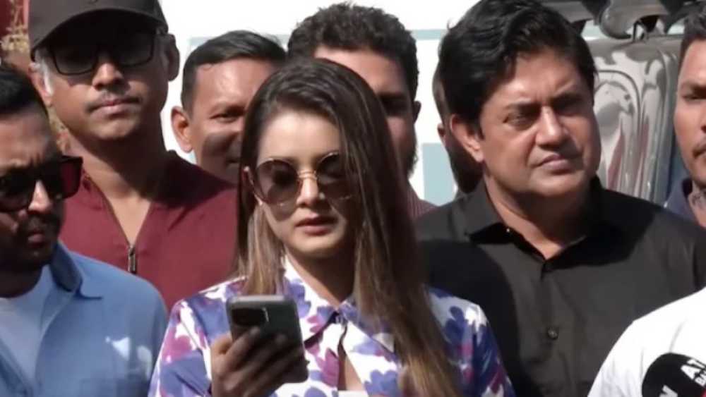 ক্ষমা চেয়ে অভিযোগ তুলে নিলেন তানজিন তিশা