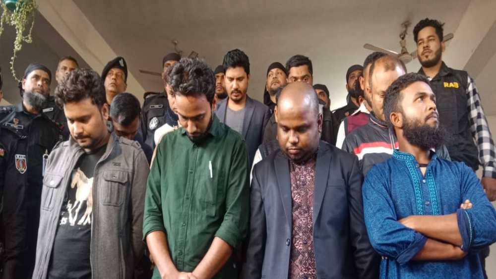 গাইবান্ধায় প্রাথমিক শিক্ষক নিয়োগ পরীক্ষায় জালিয়াতি চক্রের ৩৫ জন আটক