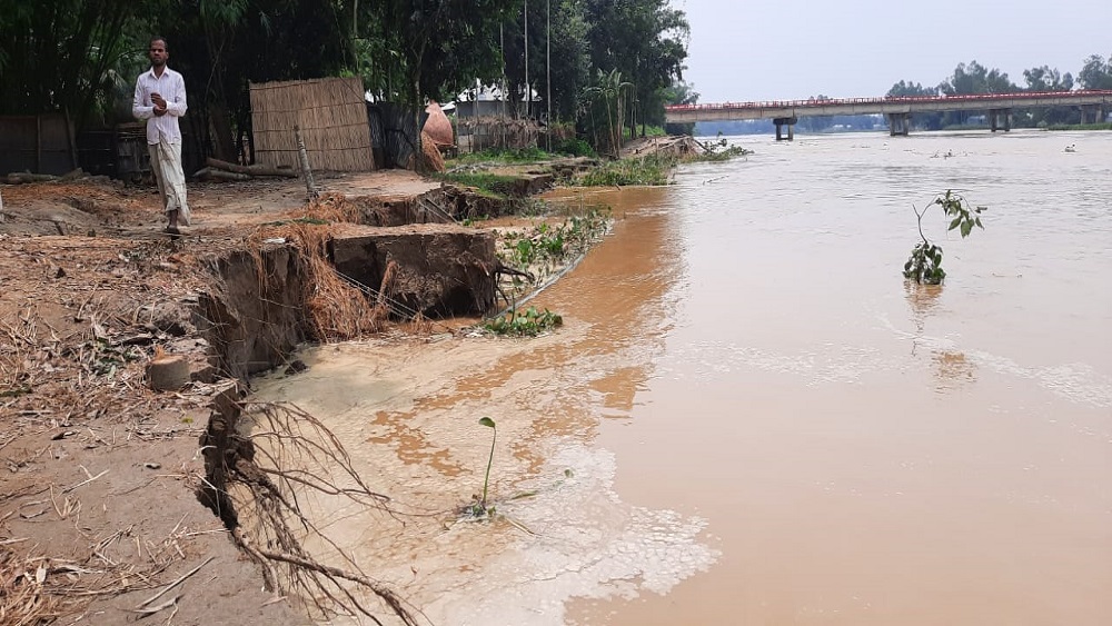 জামালপুরের নদ নদীর পানি বৃদ্ধি অব্যাহত থাকায় নতুন করে আরো কিছু এলাকা প্লাবিত হয়েছে-ছবি: সময় ট্রিবিউন